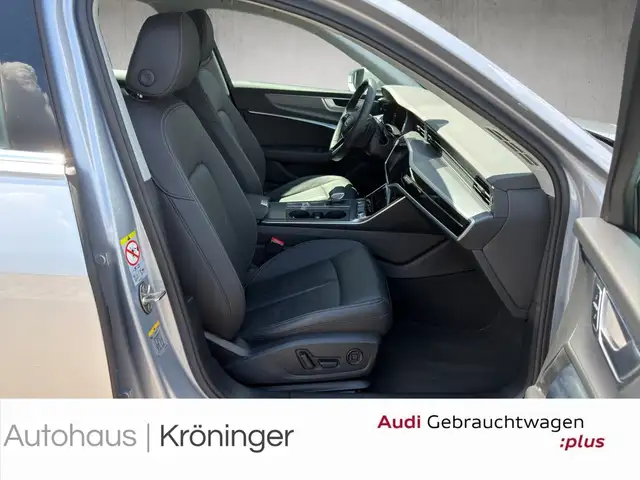 Audi A6 Avant view 9