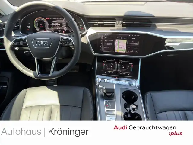 Audi A6 Avant view 13