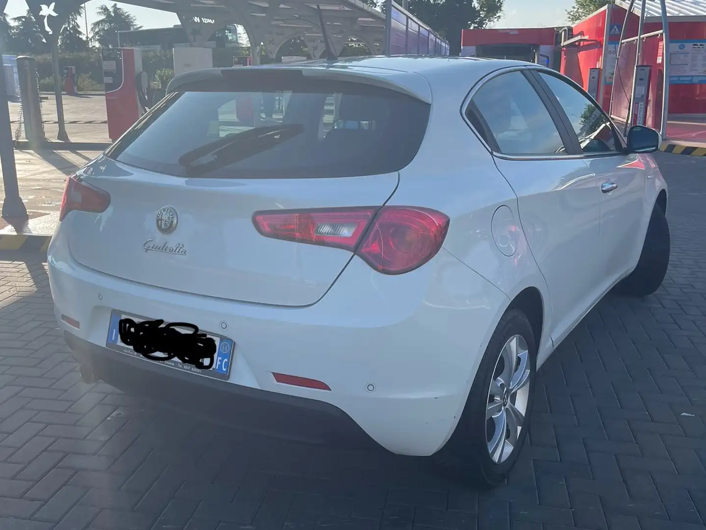Alfa Romeo Giulietta Giulietta 1.6 jtdm(2) Distinctive Bianco - 2