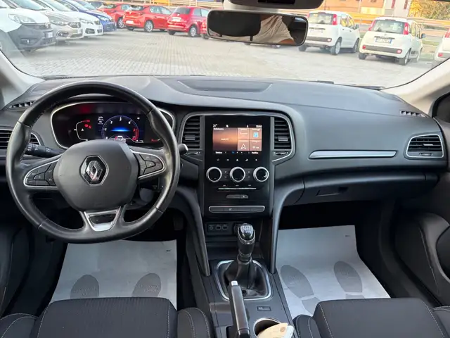 Renault Megane view 7