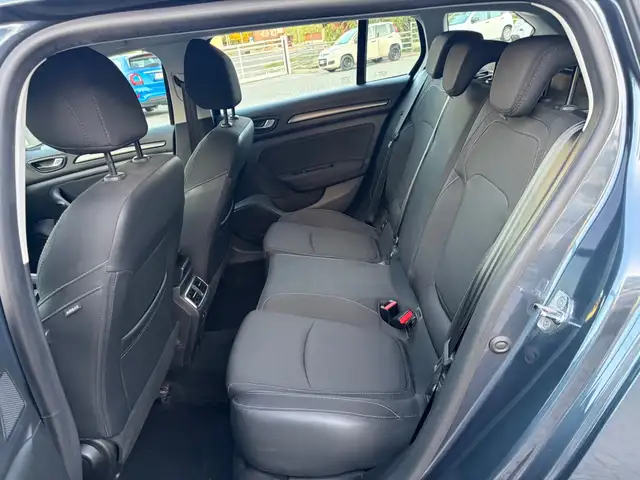Renault Megane view 6