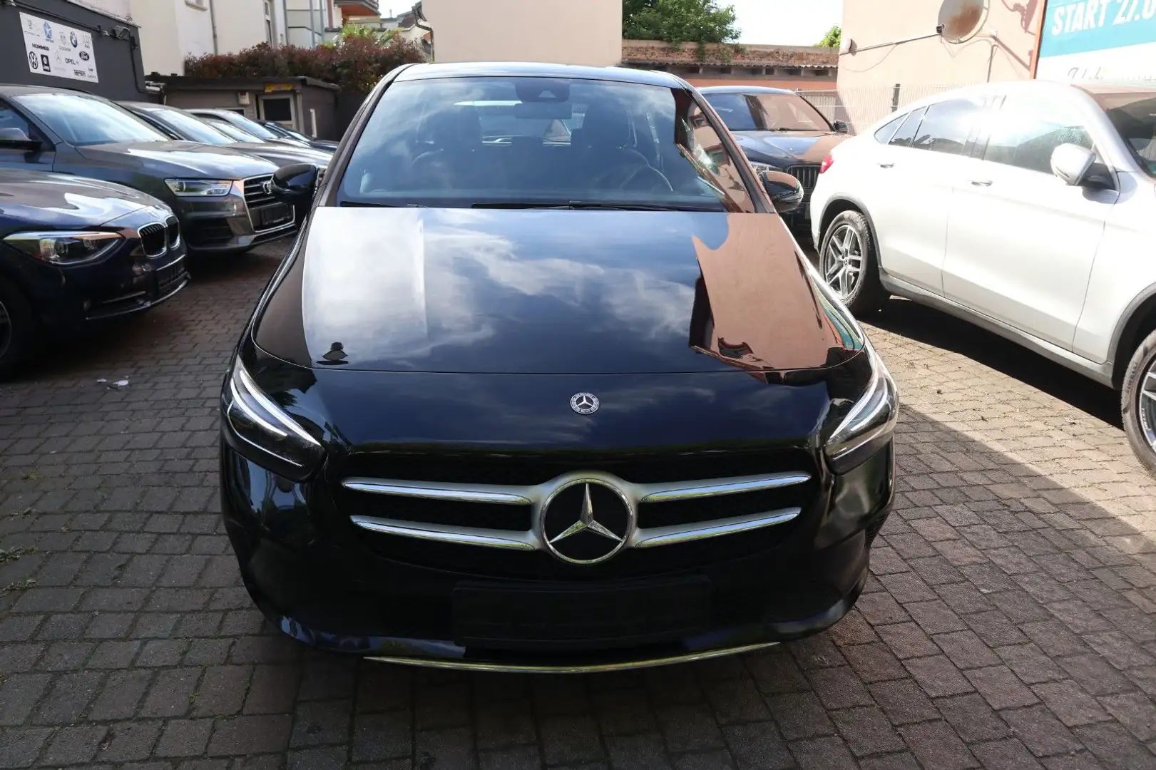 Mercedes-Benz B 200 LED-Scheinwerfer Leder Navi Spurhalteassis Schwarz - 2