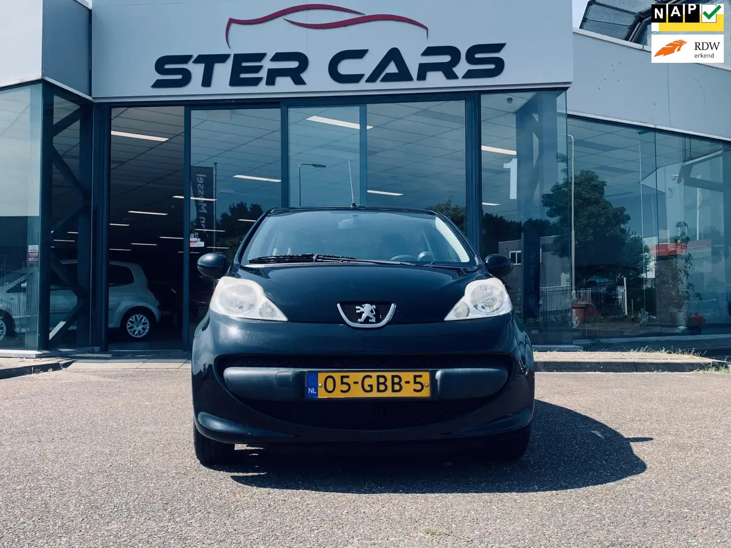 Peugeot 107 1.0-12V XS bj 2008 Airco niewe A,P,K is mogelijk Nero - 1