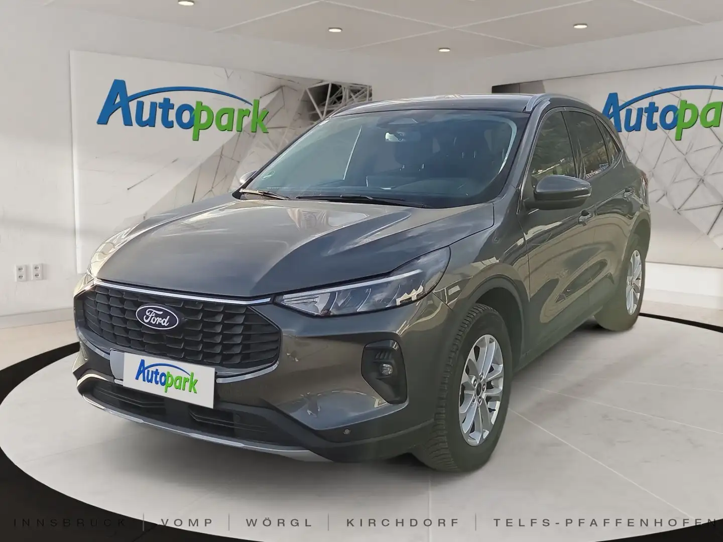 Ford Kuga Titanium Hybrid Grau - 1