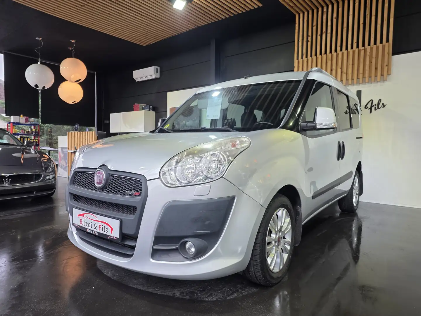 Fiat Doblo Doblo ///5PLACES/// AUTOMATIQUE/// Gris - 1
