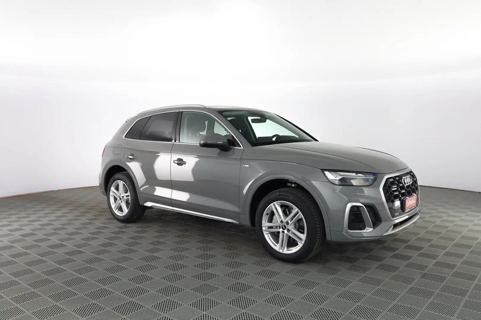 Audi Q5 40 TDI 204CV quattro S tronic S line VIRTUAL COCKP Grigio - 2
