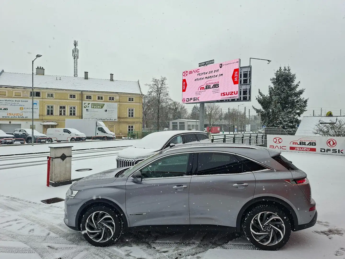 DS Automobiles DS 7 Crossback Be Chic BlueHDI180 EAT8 Automatik *ERSTBESITZ* Silber - 2