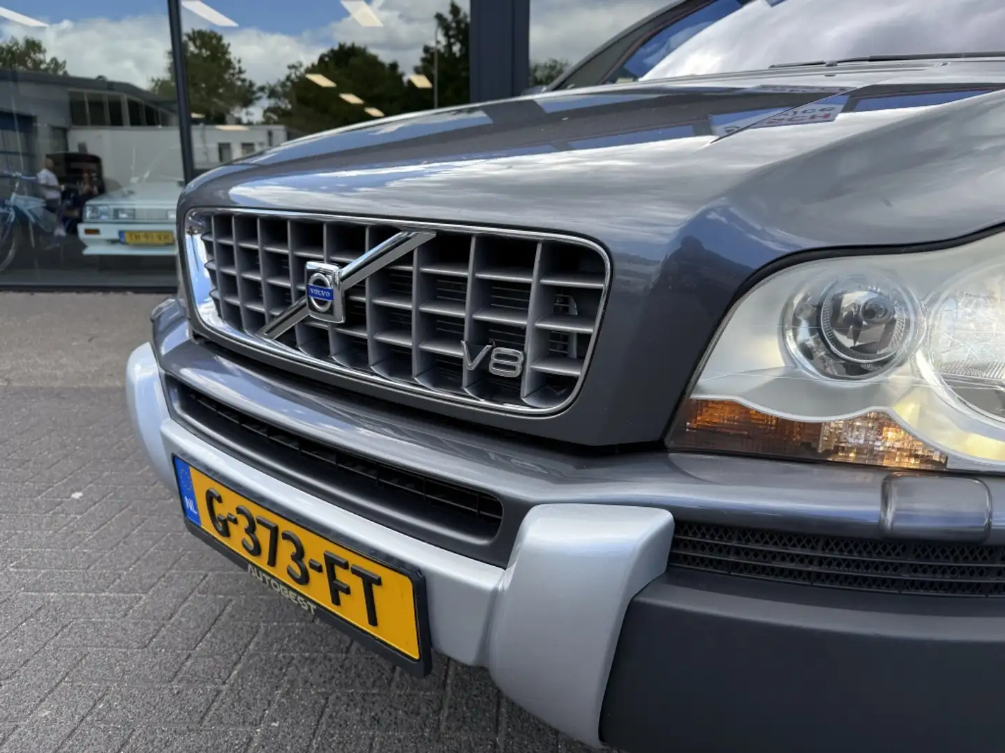 Volvo XC90 4.4 V8 Executive Серый - 2