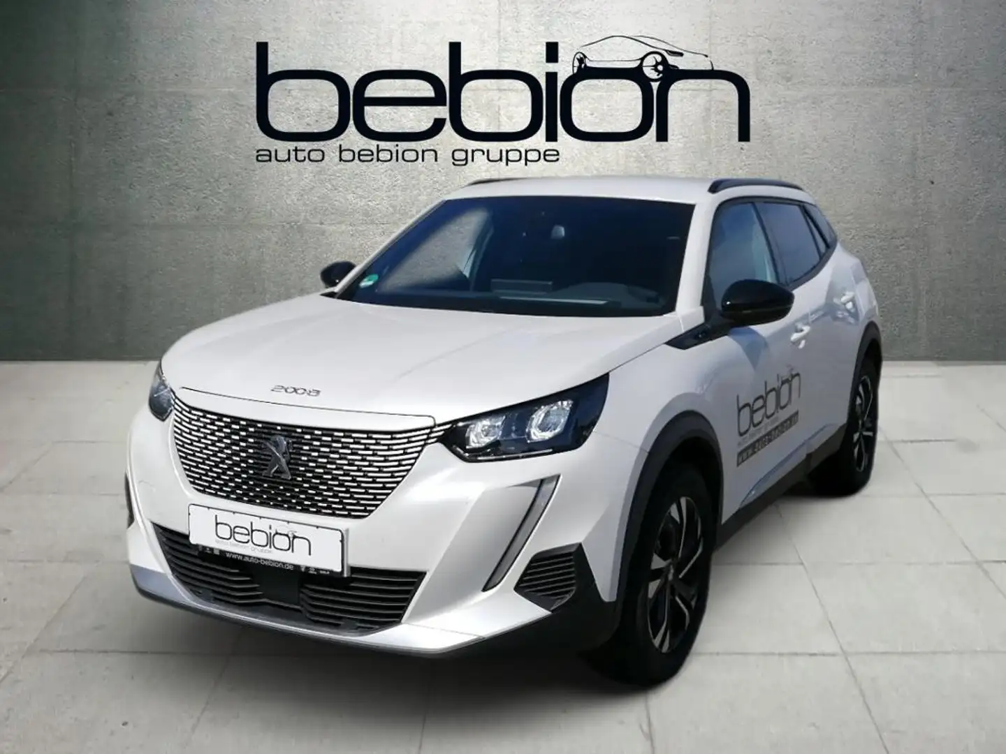 Peugeot 2008 Elektromotor 136 (e-) Allure Pack SpurH LM Weiß - 1
