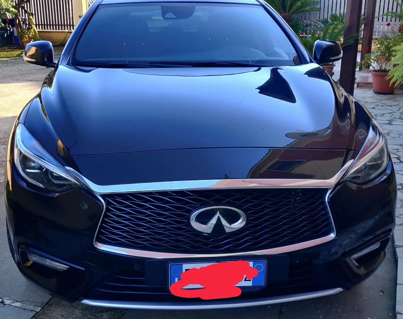 Infiniti Q30 1.5d Premium Tech 109cv - 1