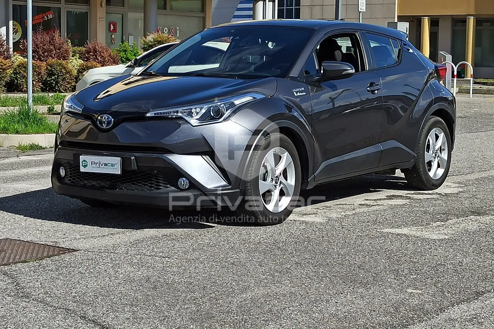 Toyota C-HR 1.8 Hybrid E-CVT Business NEOPATENTATI Grigio - 1