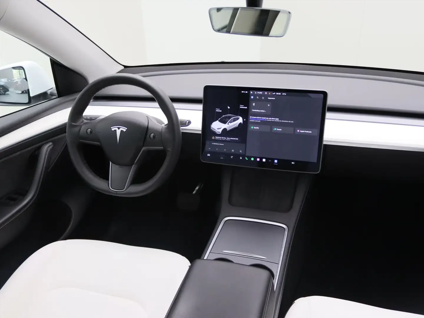 Tesla Model Y Long-Range AWD 351pk 75 kWh [ TREKHAAK+FSD+WIT LED Wit - 2