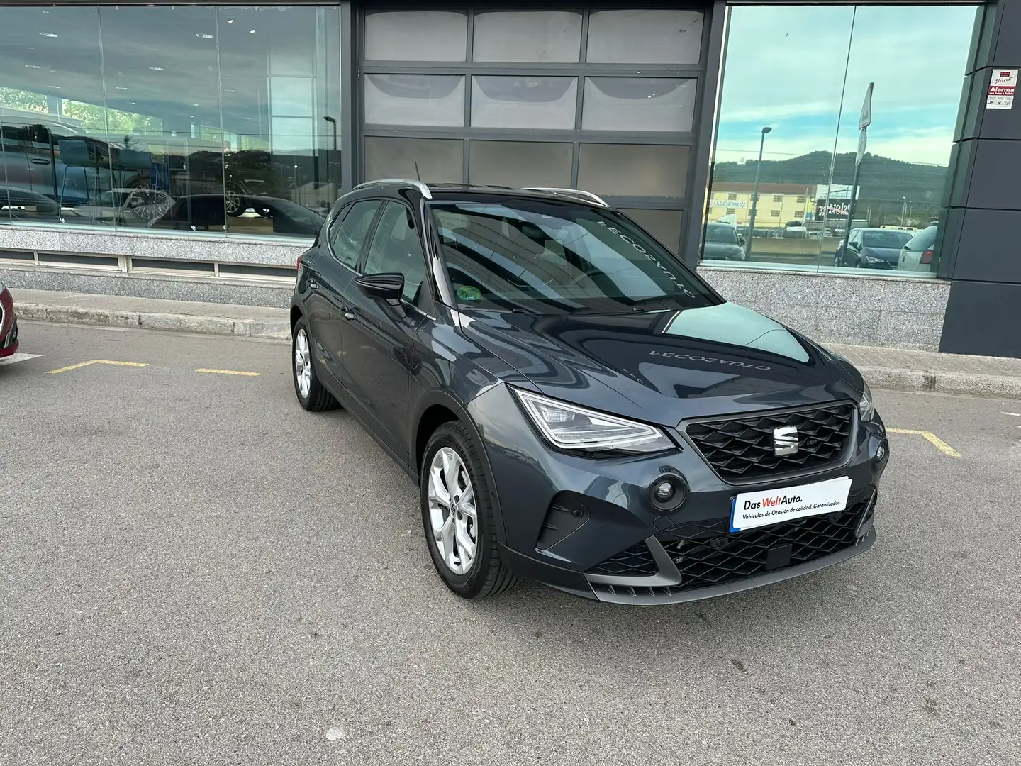SEAT Arona 1.0 TSI S&S FR DSG7 XM 115 Gris - 2