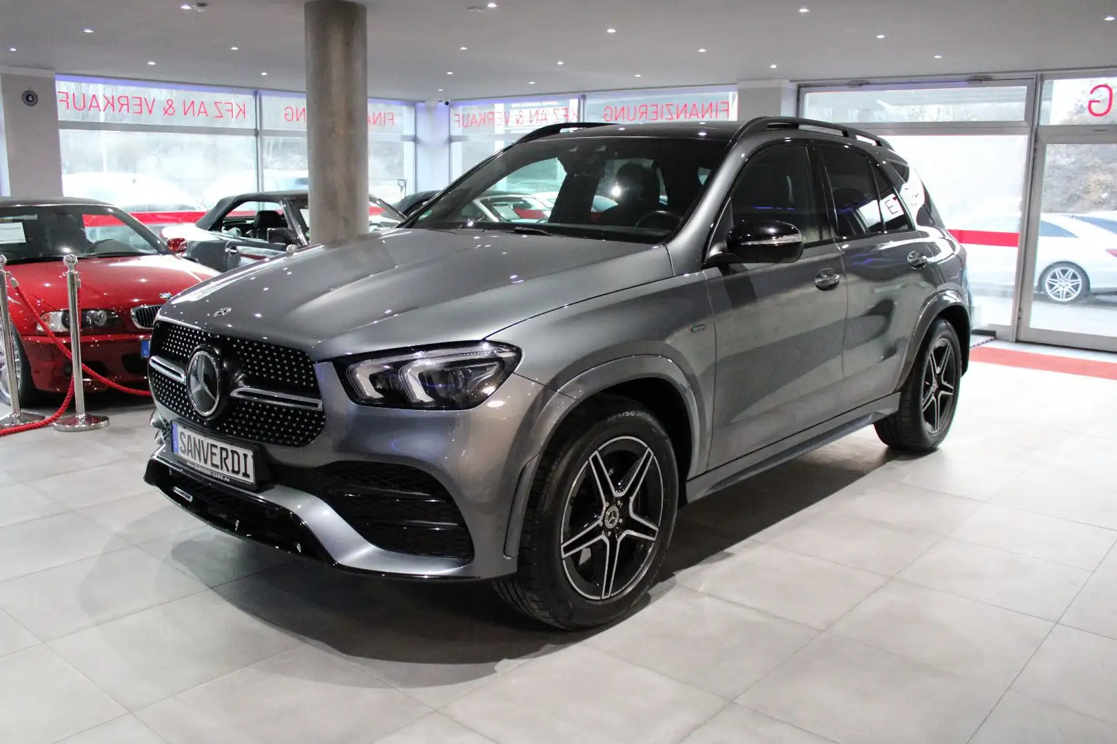Mercedes-Benz GLE 350 de 4MATIC AMG-SPORTPAKET NIGHT PANO 360° Grau - 1