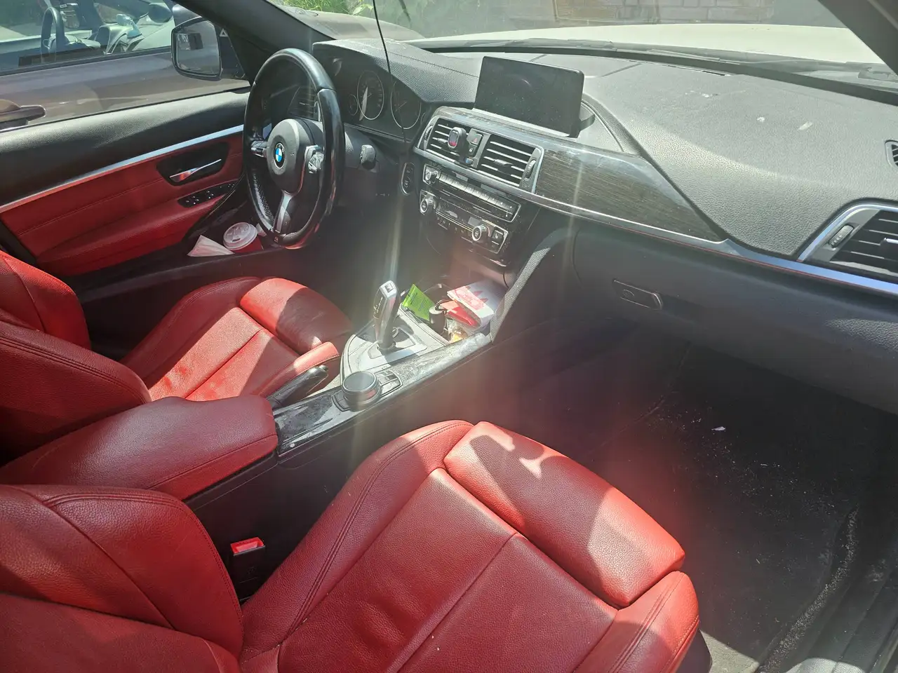 BMW 3 Series снимка BMW 3 Series