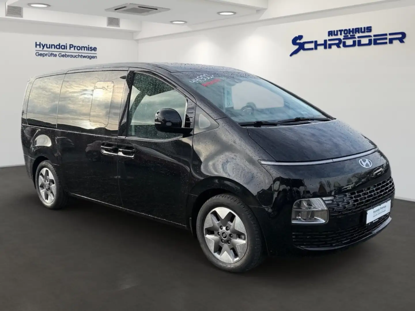 Hyundai STARIA 2.2 CRdi 4WD Prime 9-Sitzer Allrad Leder LED Navi Noir - 2