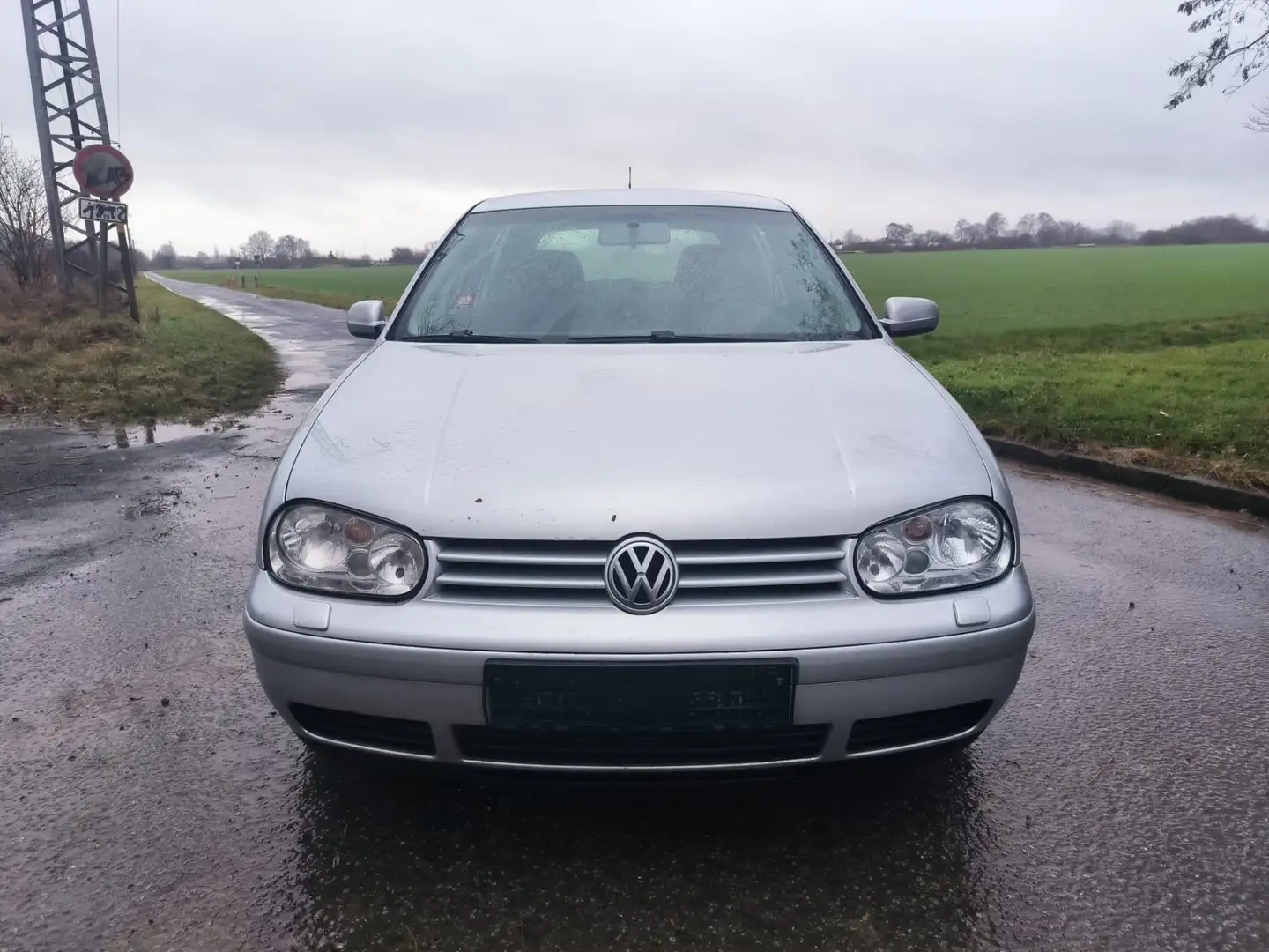 Volkswagen Golf 1.9 TDI Automatik,NAVI,Klima,Tüv bis 7-2026,AHK Silber - 2