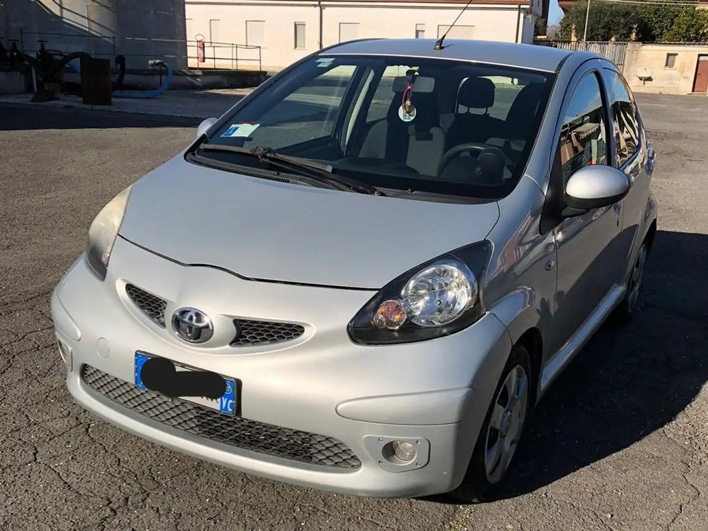 Toyota Aygo Aygo 5p 1.4d Sol Silver - 1