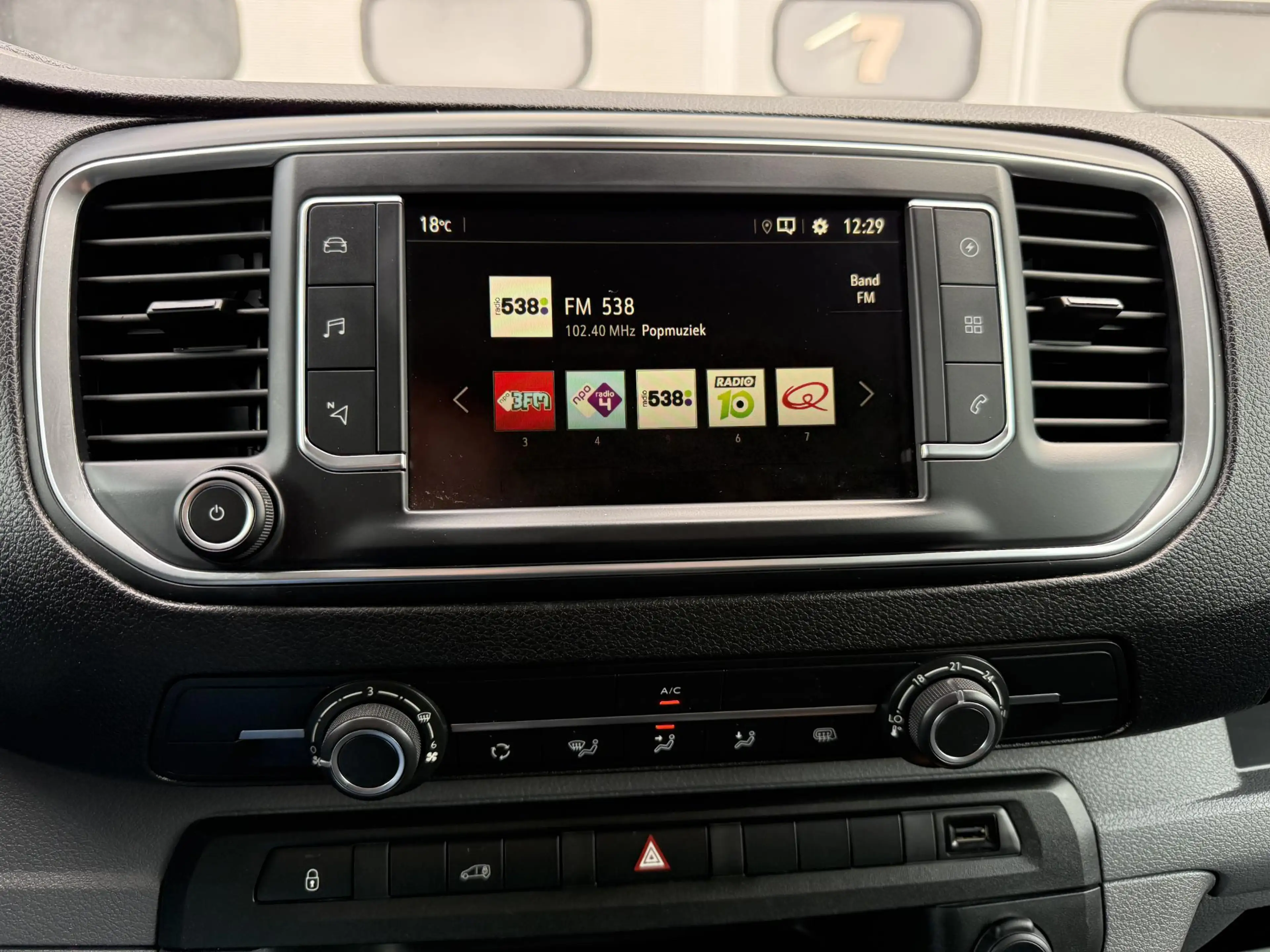 Opel Vivaro-e L2H1 Innovation 75 kWh Longrange SOH 91% Snellader — photo 12