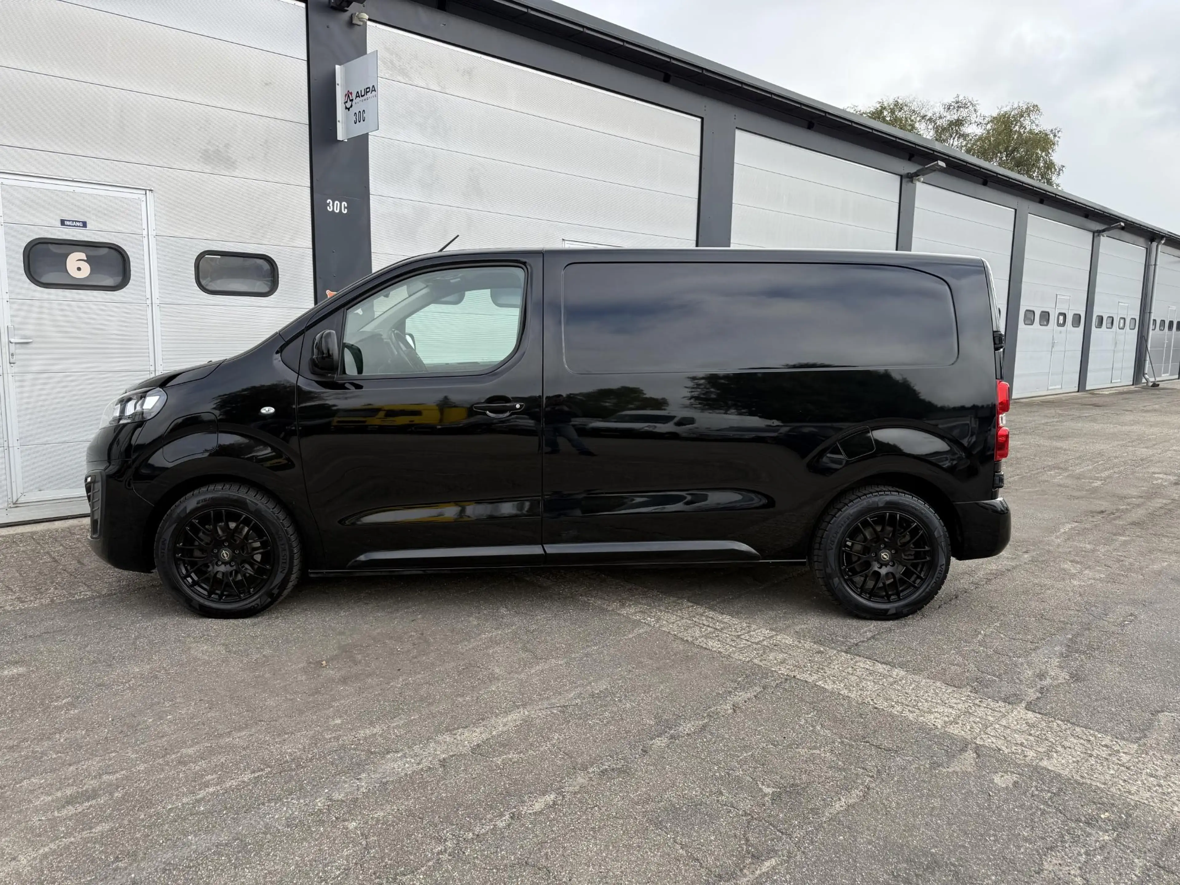 Opel Vivaro-e L2H1 Innovation 75 kWh Longrange SOH 91% Snellader — photo 7