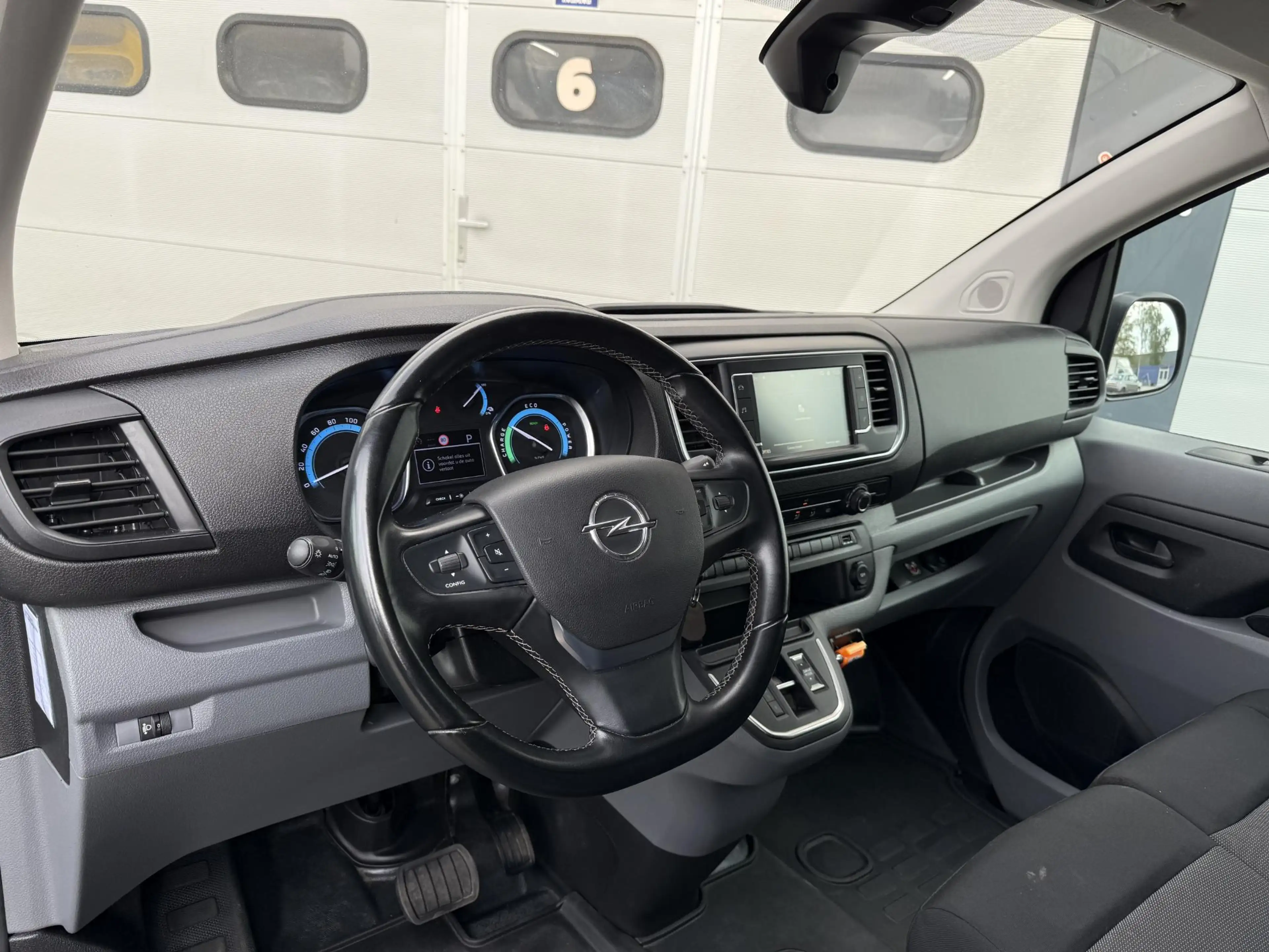 Opel Vivaro-e L2H1 Innovation 75 kWh Longrange SOH 91% Snellader — photo 3