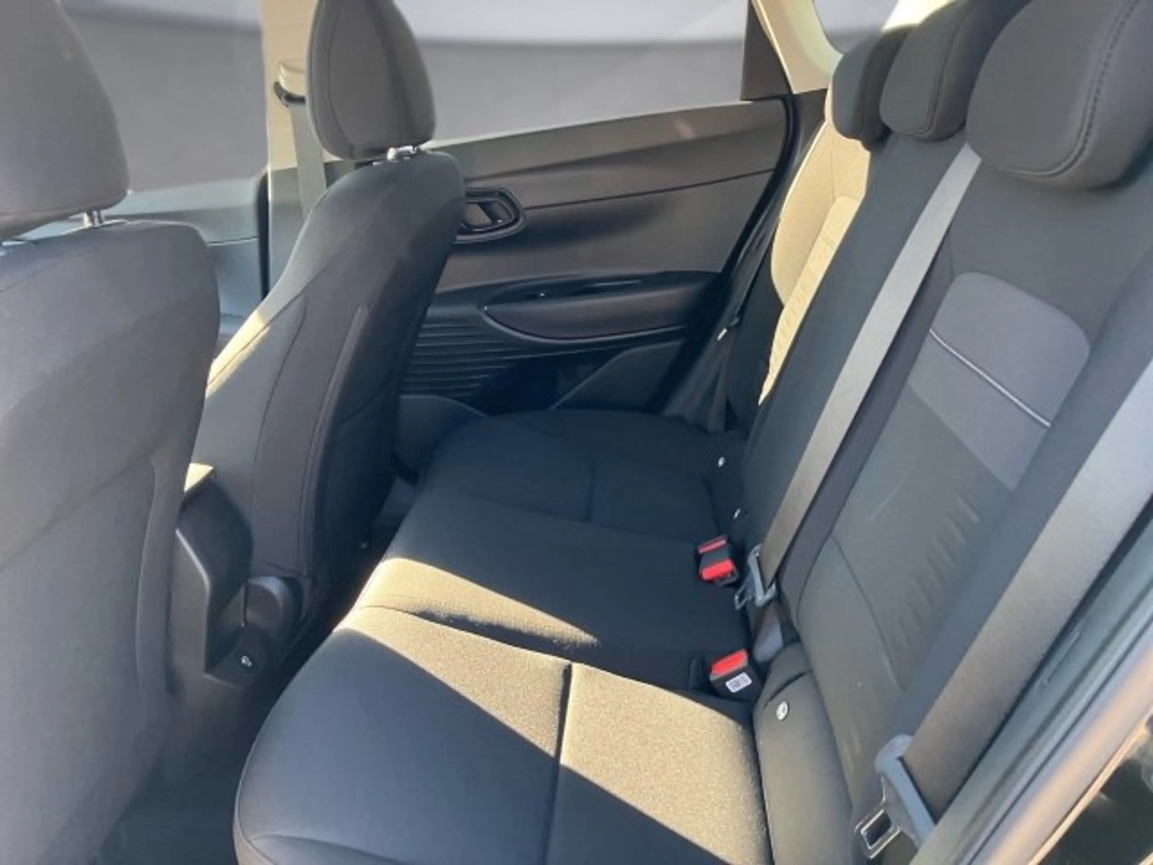 Hyundai BAYON Comfort Line 1.0 T-GDI — photo 12