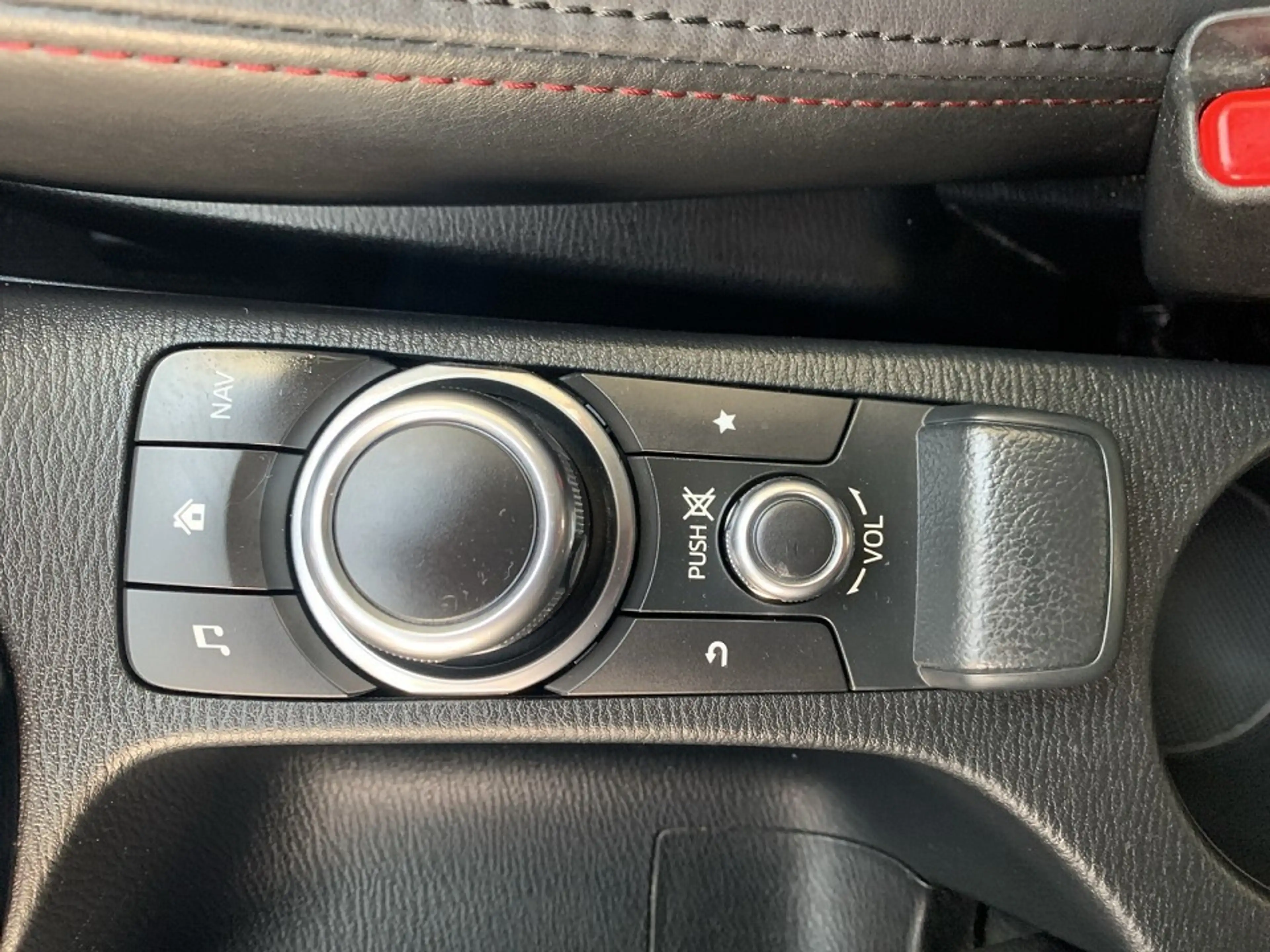 Mazda CX-3 G150 AWD Revolution Aut. — photo 13