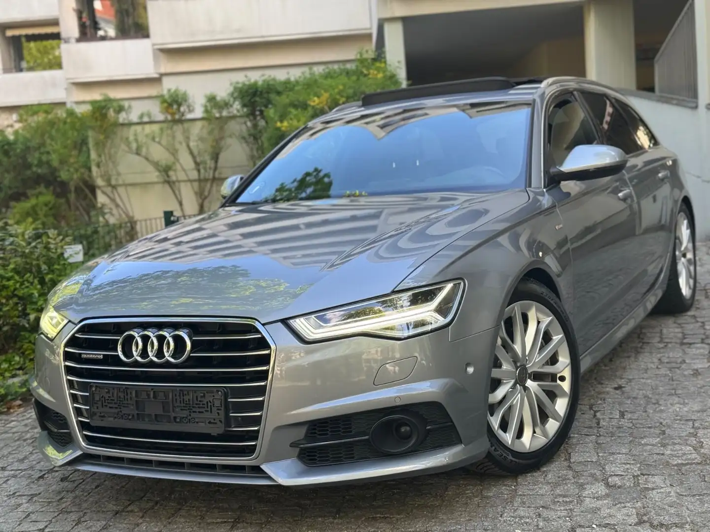 Audi A6 3.0 TDI quatt. S-LINE/PANO/ACC/HUD/BOSE/MATRI Grau - 1