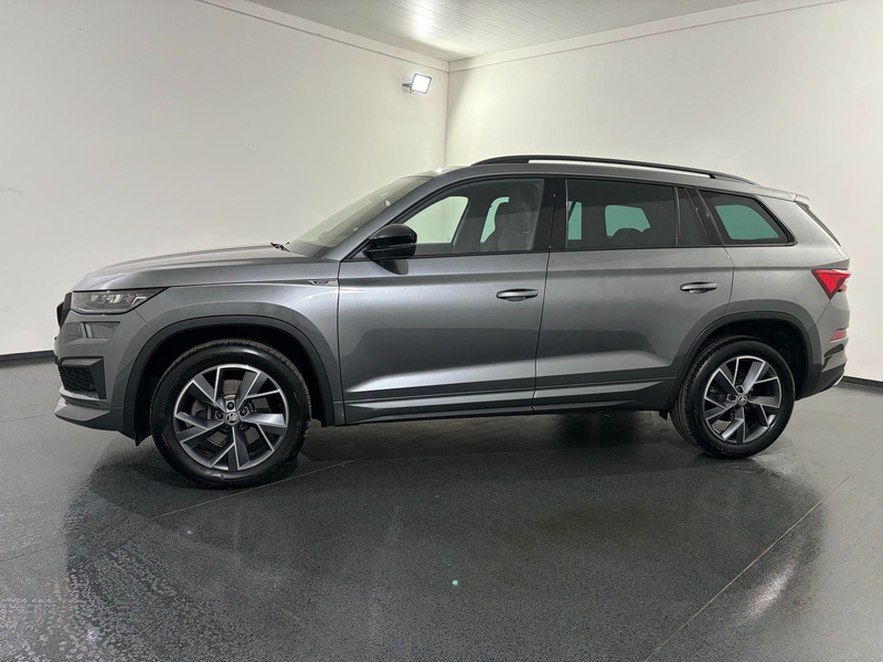 Skoda Kodiaq 2.0 TDI Sportline 4x4 DSG *AHK*LED*RFK*NAVI* — photo 4
