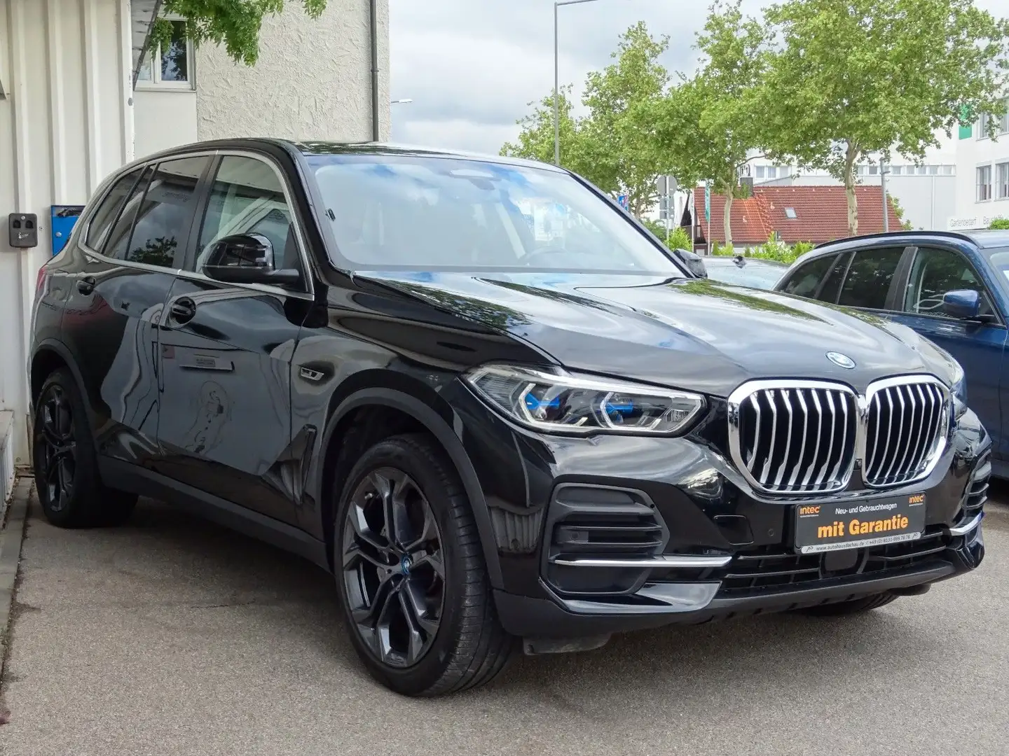 BMW X5 xDrive45e 21" Navi Leder Laser M Len AHK Keyl Schwarz - 1