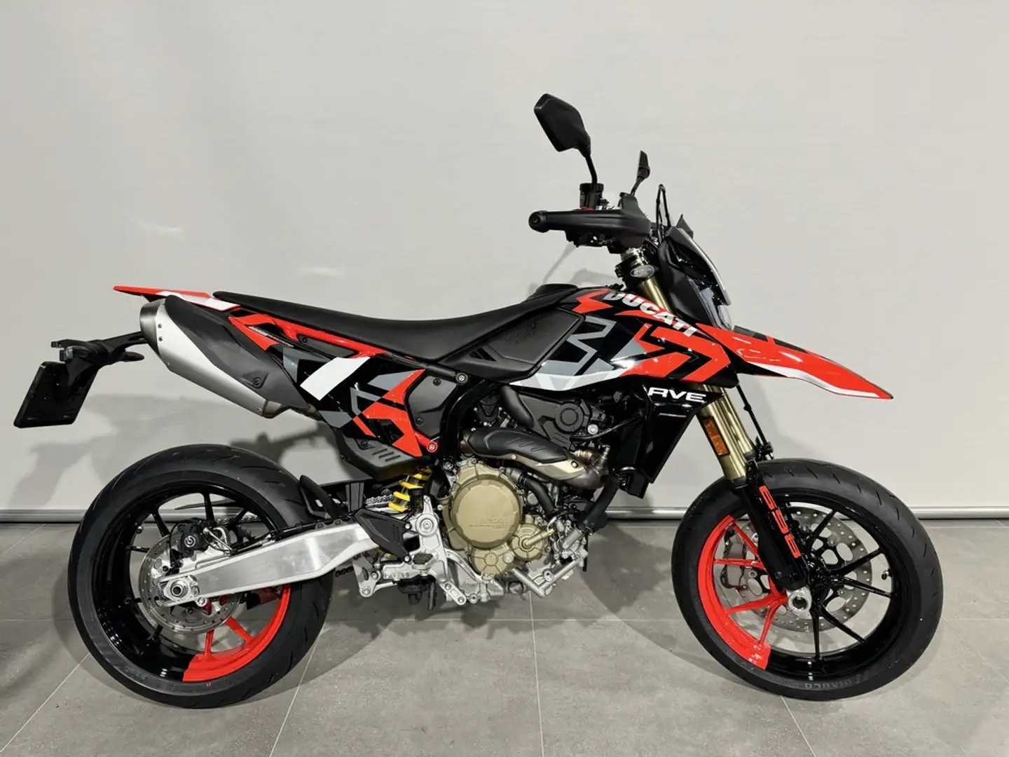 Ducati HYPERMOTARD 698 RVE Rood - 1