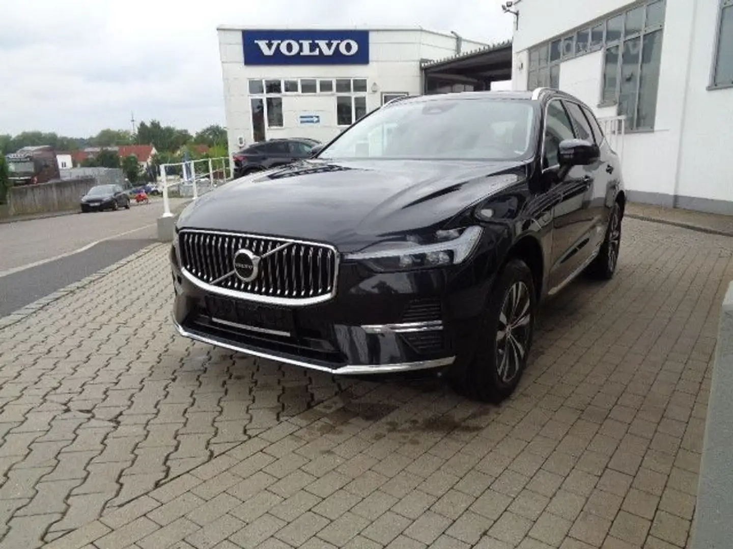 Volvo XC60 Inscription Expression  Plug-In Hybrid*AHK* Schwarz - 1