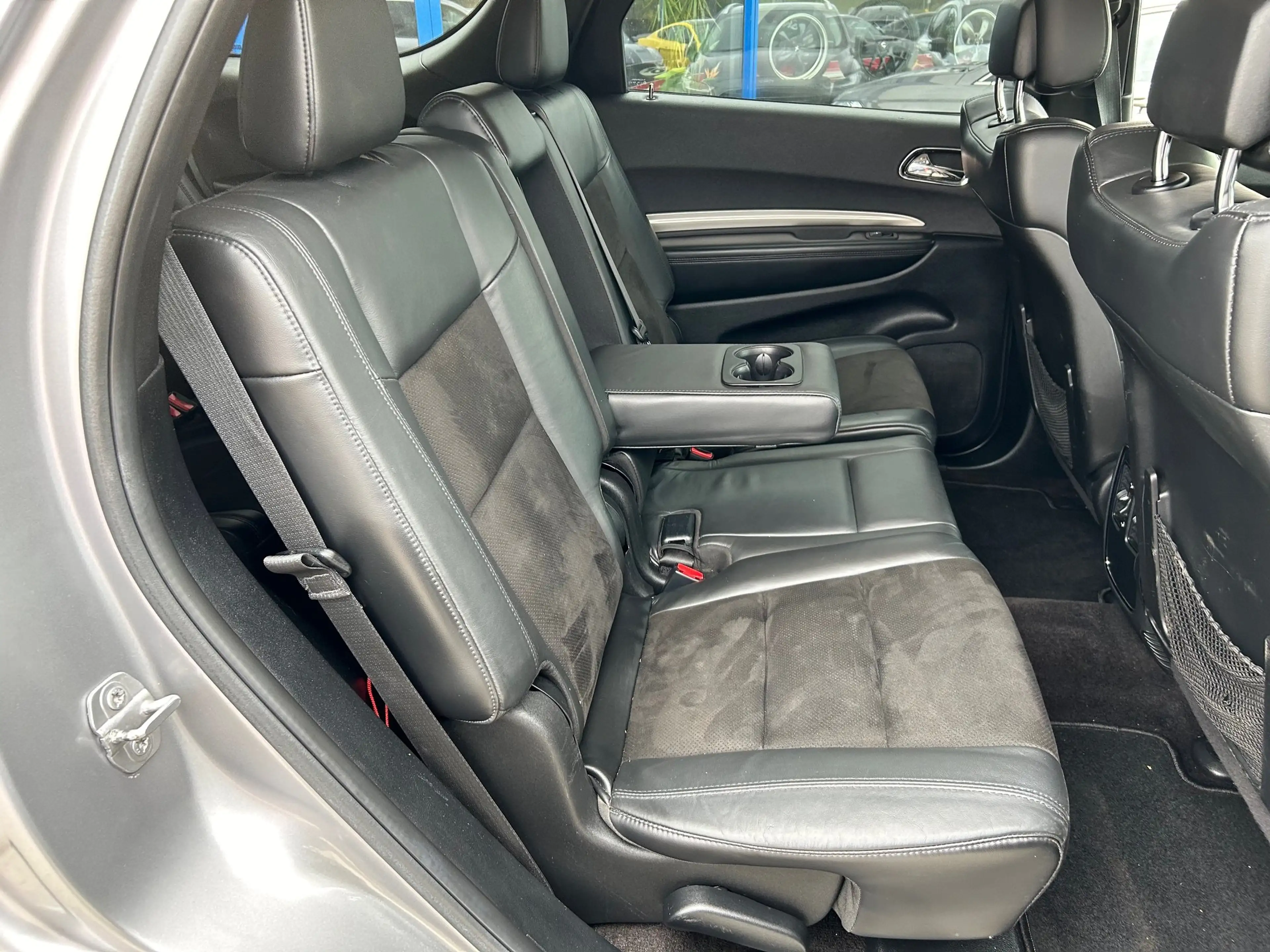 Dodge Durango SXT 3.6L V6 Leder Alu Sitzheizung Blind spot — photo 10