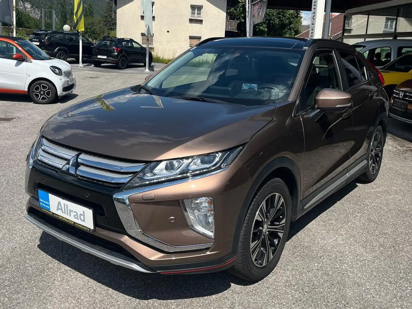 Mitsubishi Eclipse Cross 1,5TC 4WD Diamond CVT Braun - 1