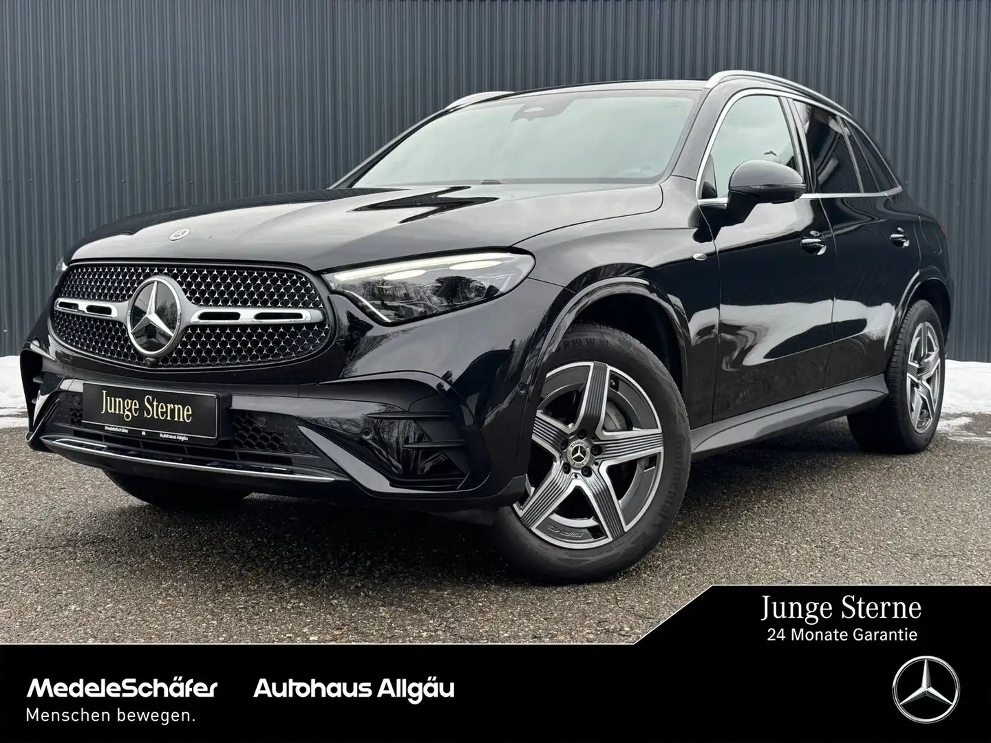 Mercedes-Benz GLC 300 GLC 300 e 4M AMG DigLight 360° AHK Pano Keyless Schwarz - 1