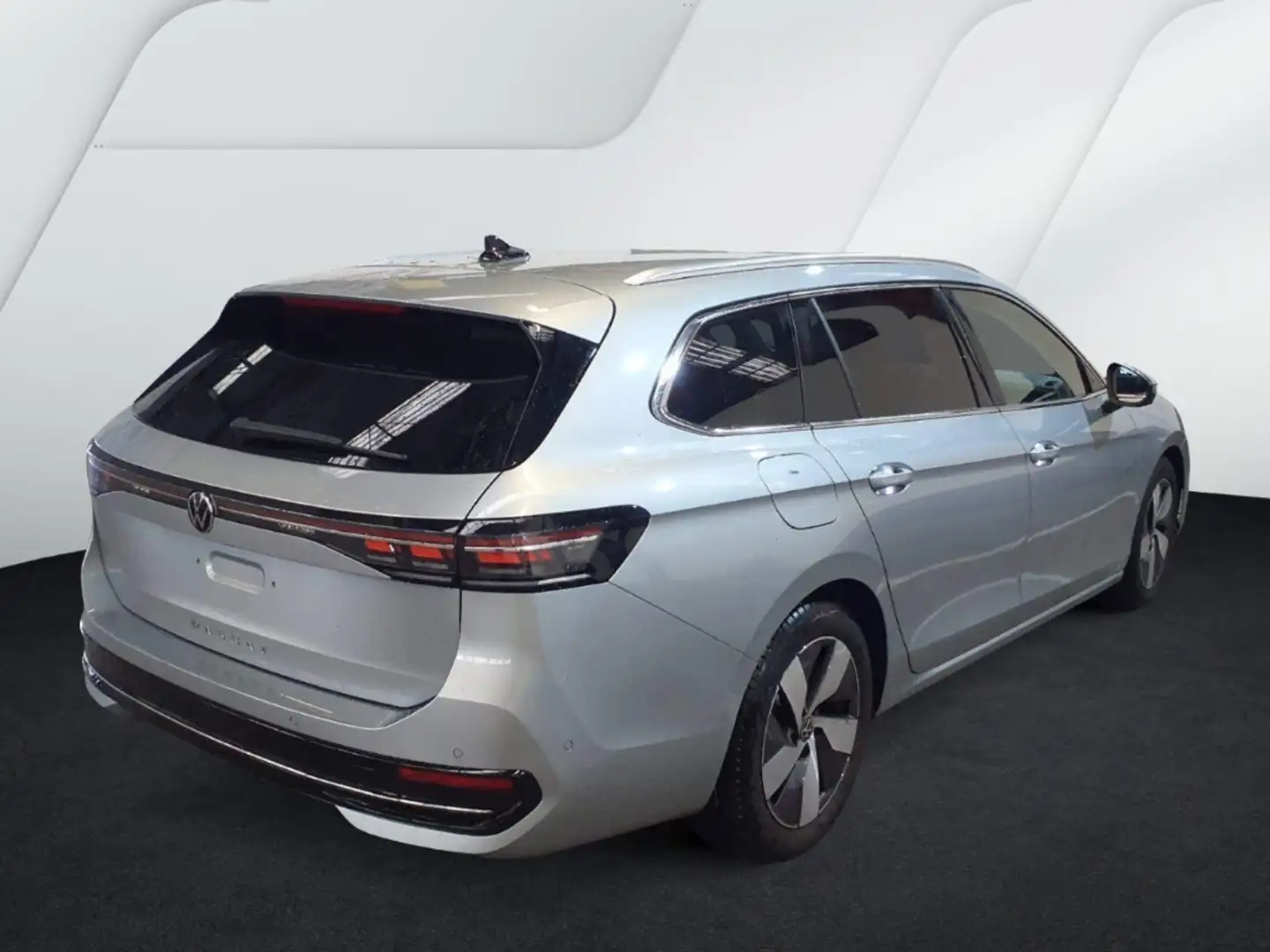 Volkswagen Passat Variant 2.0TDI DSG Elegance Matrix AHK Navi 360° ACC Silber - 2