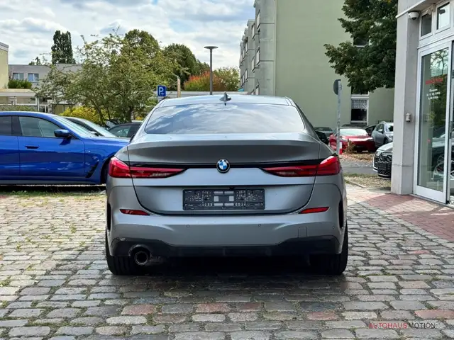 BMW 2 Series view 6