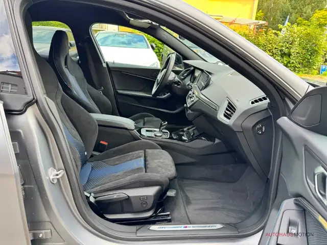 BMW 2 Series view 15