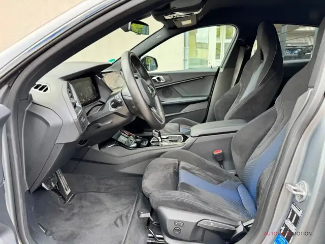 BMW 2 Series view 10