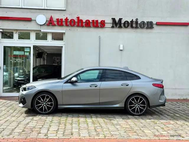 BMW 2 Series view 8