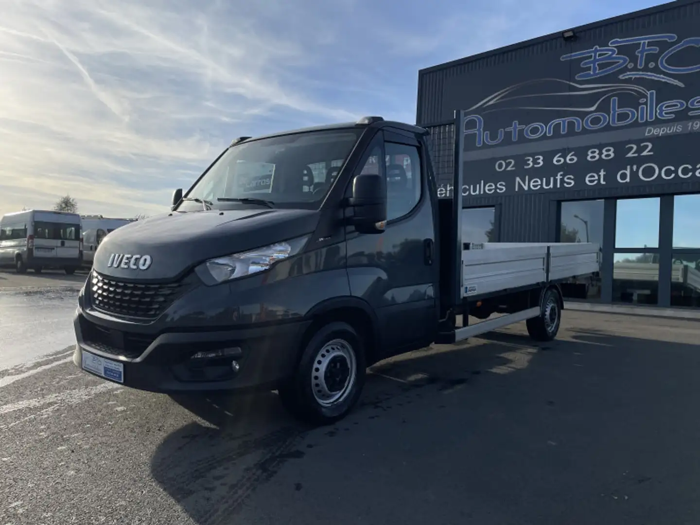 Iveco Daily 35C16 EMPATTEMENT 4100 Gris - 1