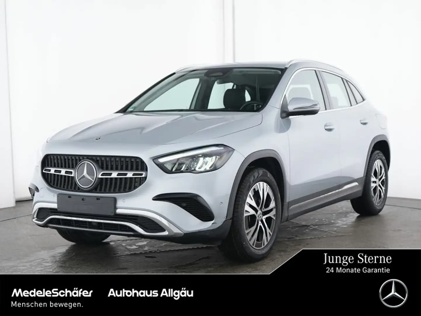 Mercedes-Benz GLA 180 GLA 180 Progressive 18" Distronic LED Kamera Park Silber - 1