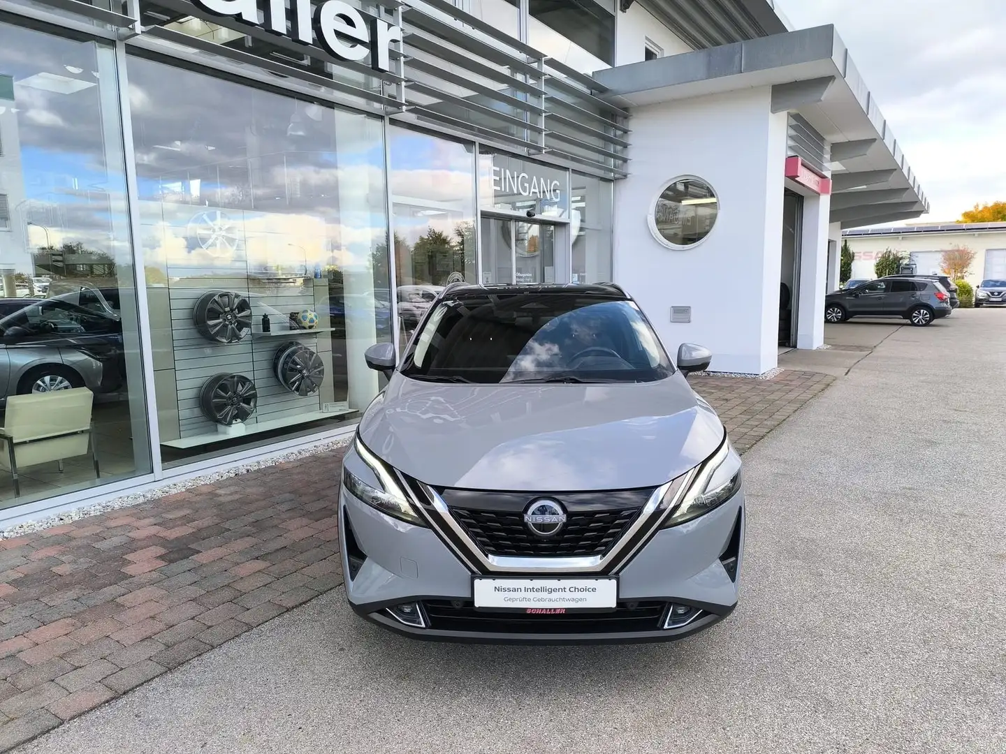 Nissan Qashqai 1.5 e-POWER 190 PS AT, BP, DP, WP Grau - 2