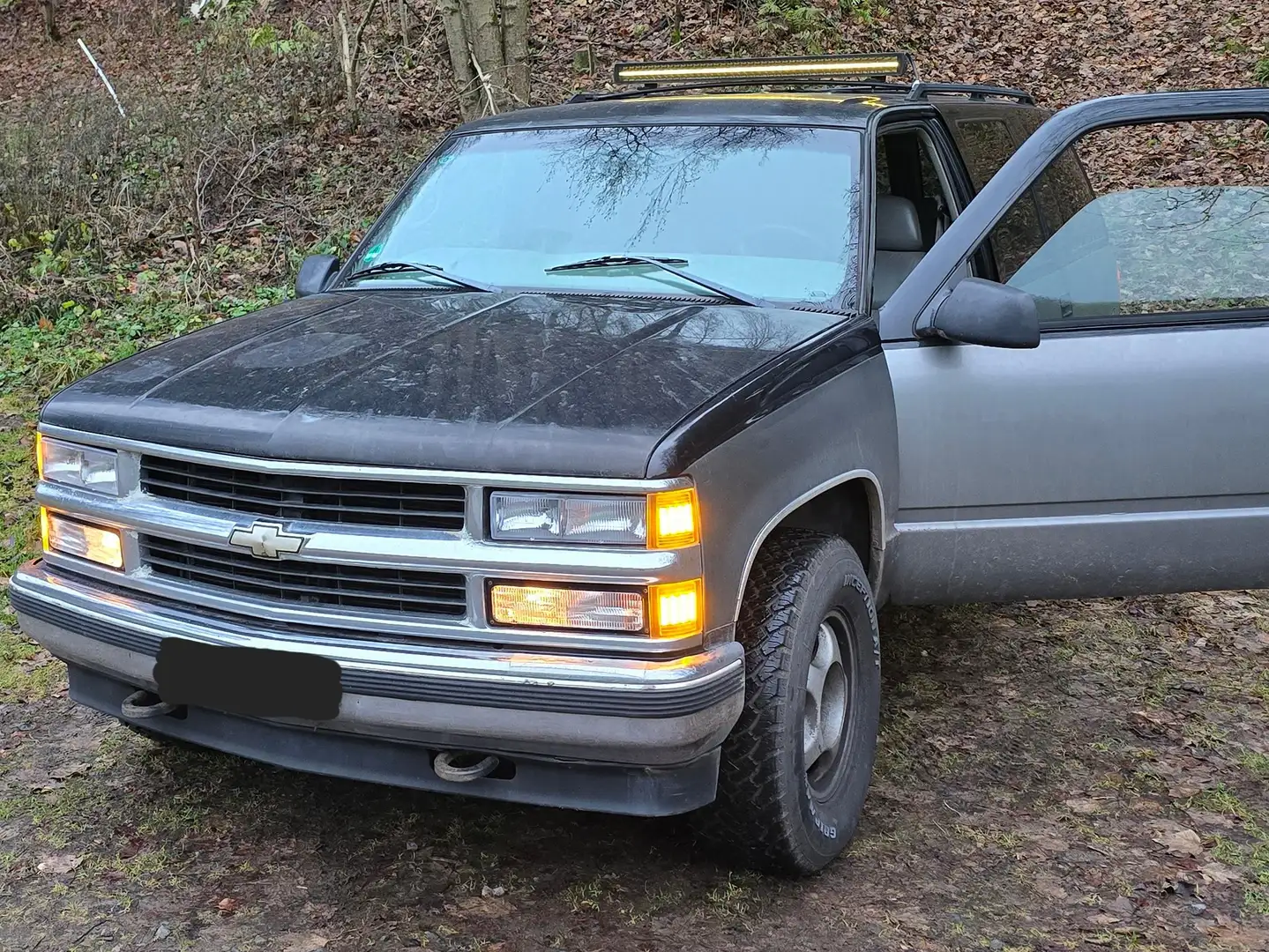 Chevrolet Tahoe LT GMT400 Schwarz - 1