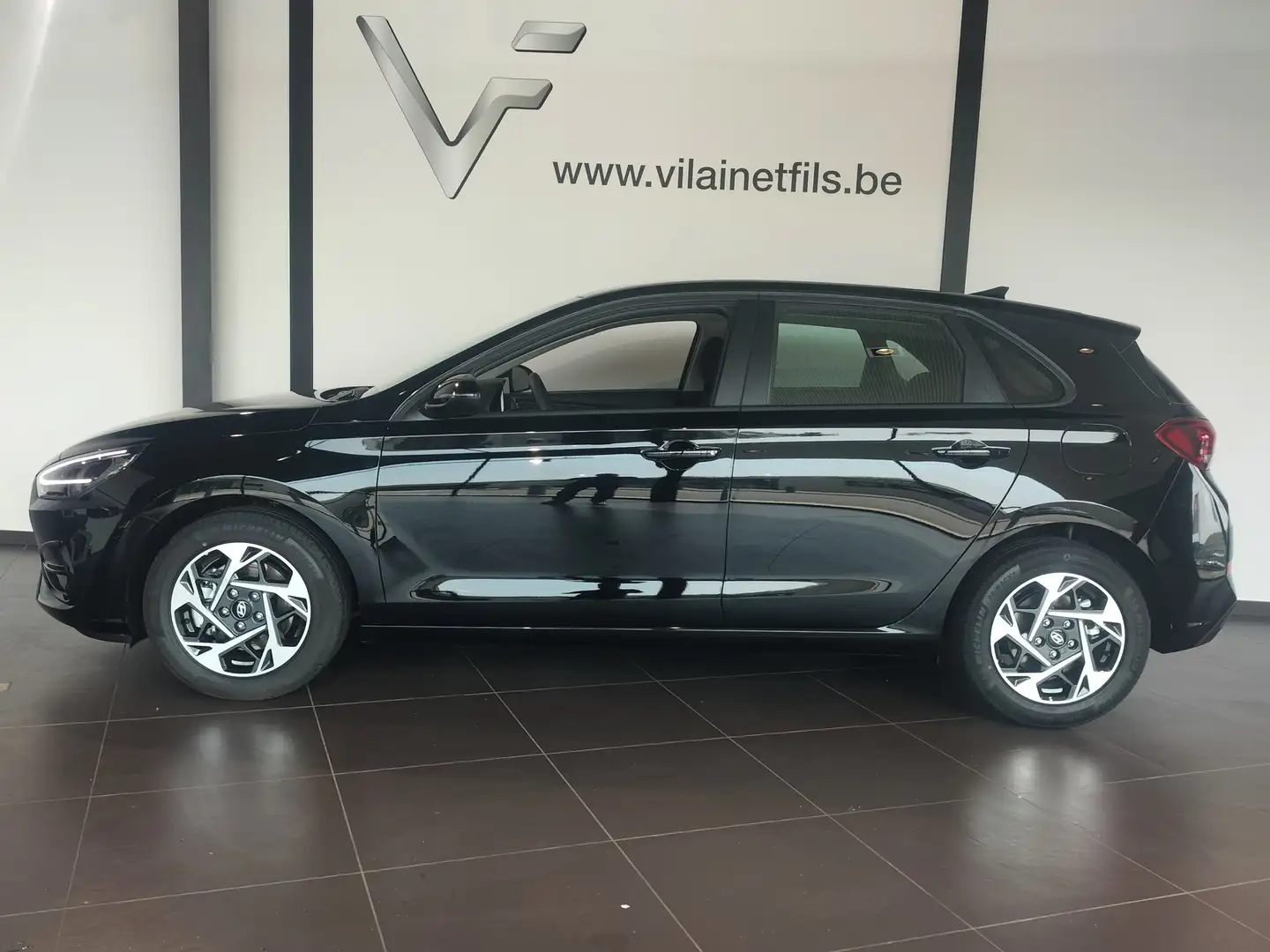 Hyundai i30 1.0 T-GDi Techno DCT Zwart - 2