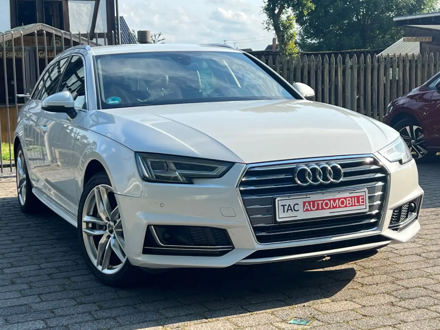Audi A4 Avant S-line LED NAVI LEDER VIRTUAL  ACC LANE Weiß - 2