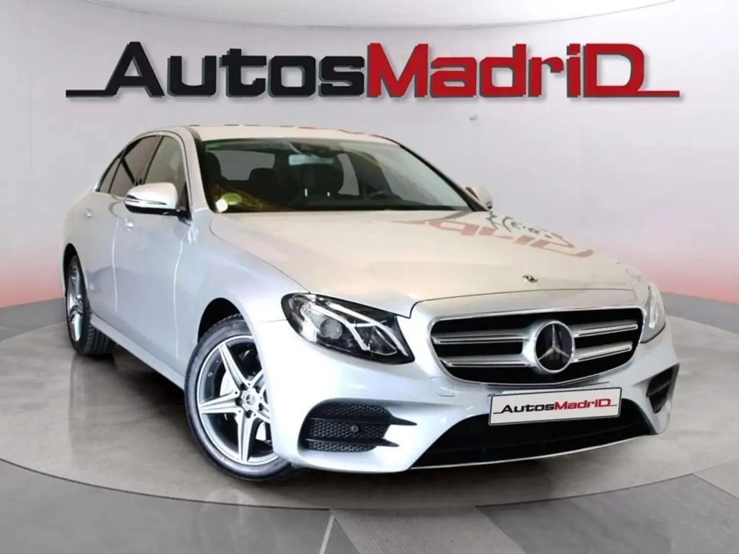 Mercedes-Benz E 220 d 4MATIC Gris - 1