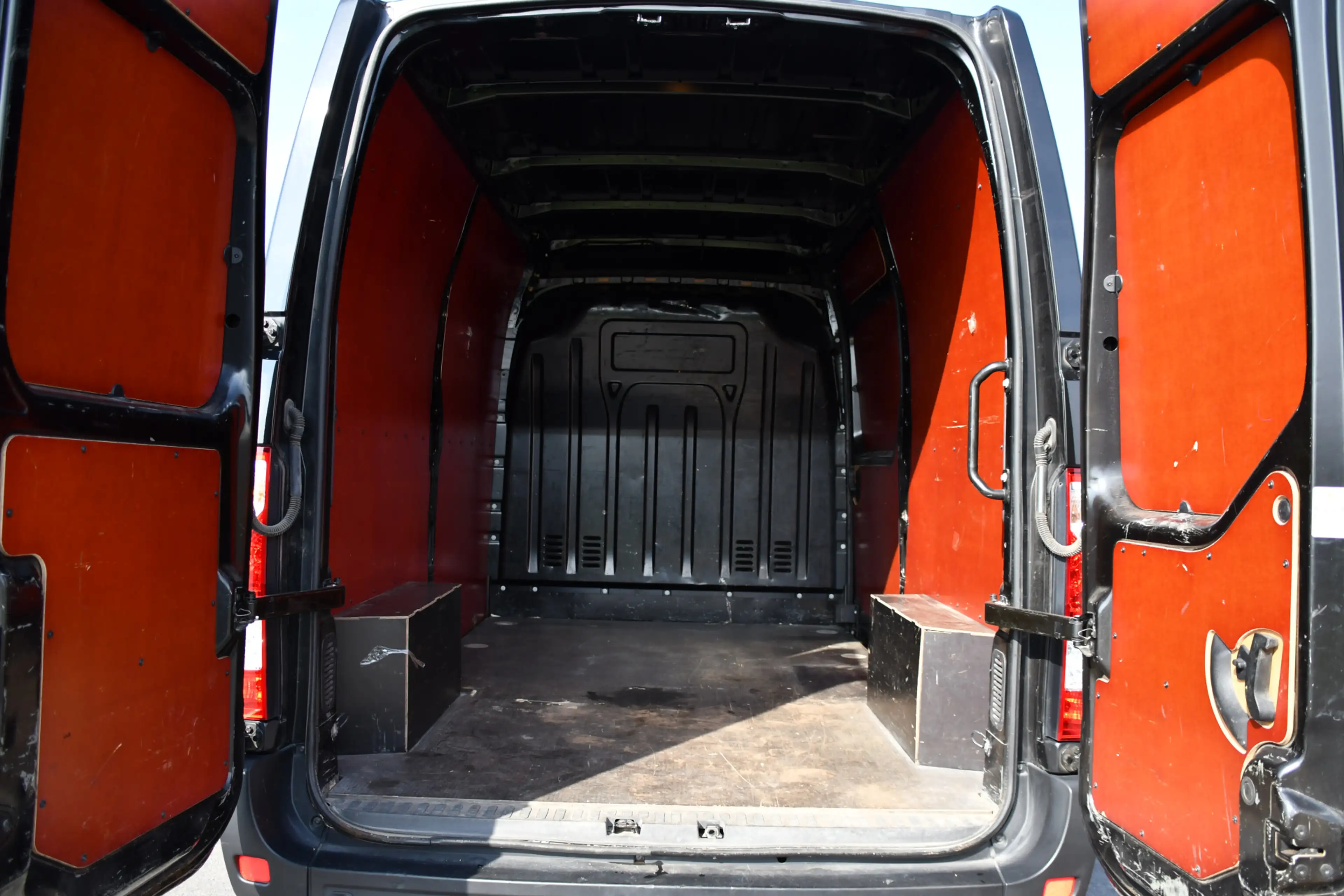 Renault Master T33 2.3 dCi 135 L2H2 Camera, Cruise, LED, Multimed — photo 35
