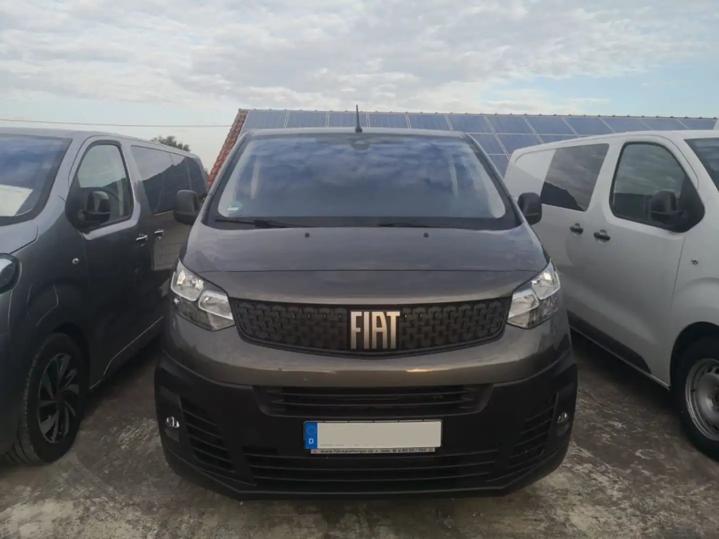 Fiat Scudo 2.0 Multicab L2 145 MT6 ohne S&S Сірий - 2