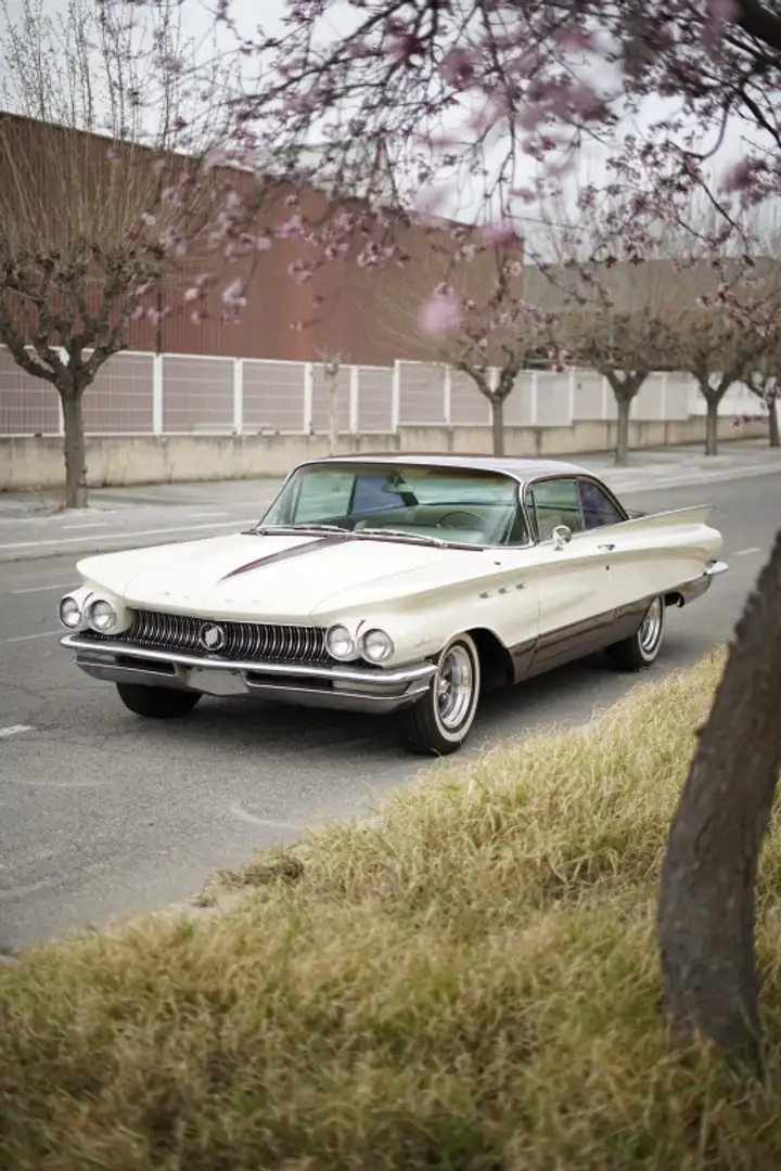 Buick Le Sabre V8 Coupé Hardtop Bej - 2